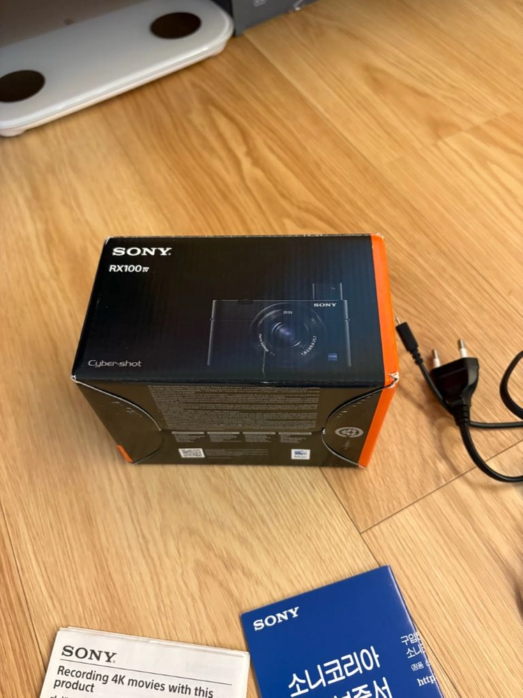 소니 디카 rx100m4 이미지