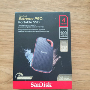 샌디스크 Extreme PRO Portable SSD 4TB 이미지