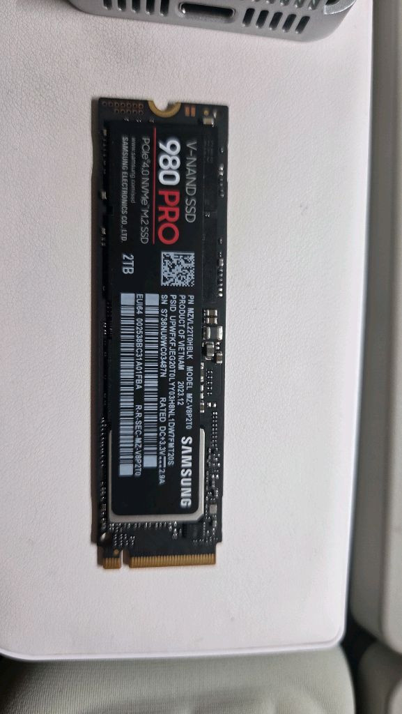 삼성 980 PRO NVMe SSD 2TB/오리코 M.2인클로저 USB4 판매 이미지