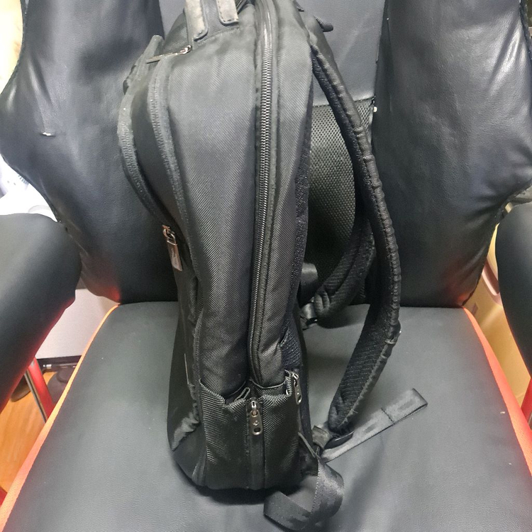 샘소나이트 백팩 이미지