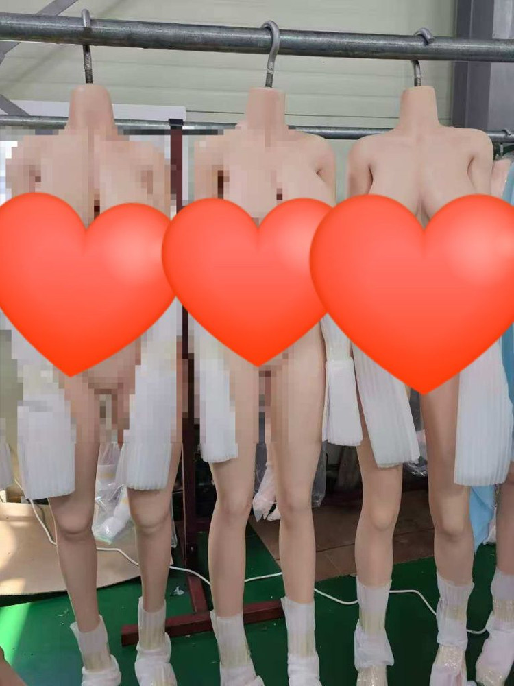 중고 리얼 다 소독 하고 예뻐요 10만부터 70만까지 풀실리큰 인형 입니다 이미지