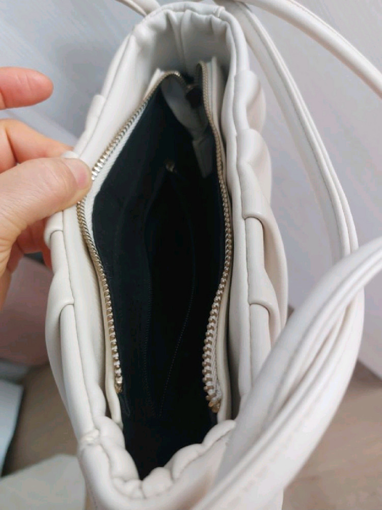 아이보리가방 이미지