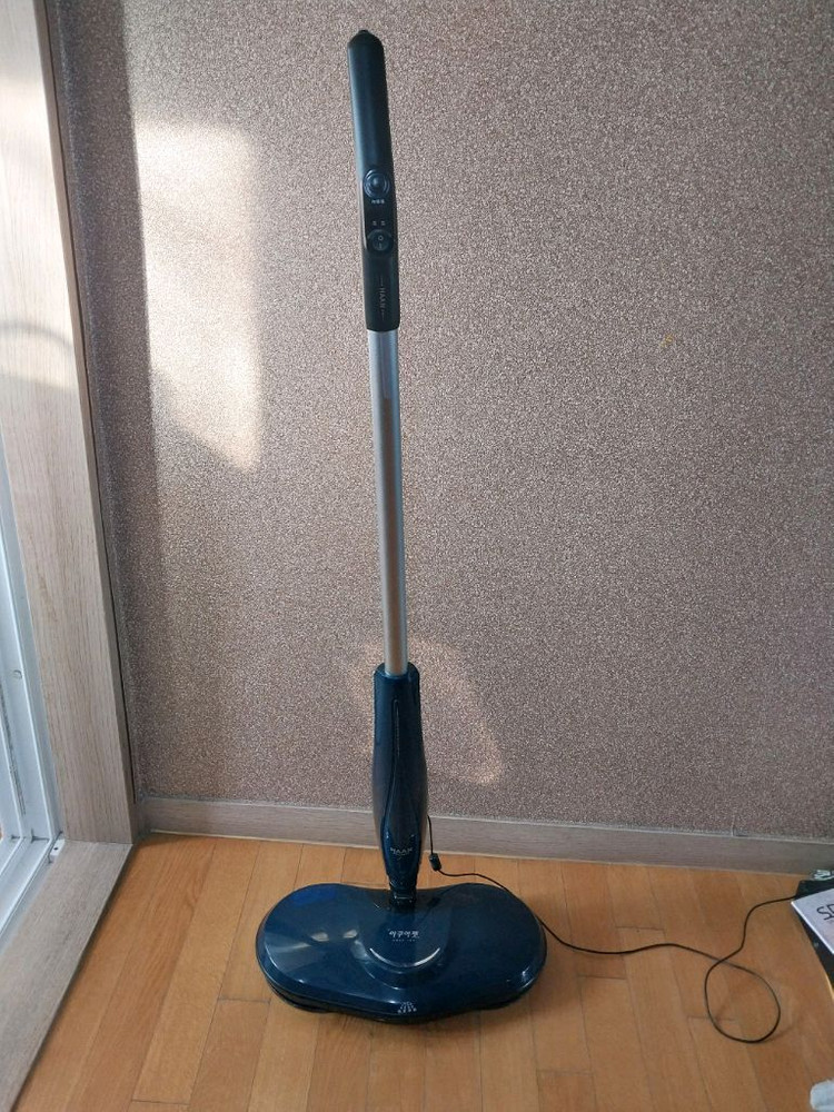 배터리 쌩쌩 한경희 물분사 물걸레 무선 청소기 이미지