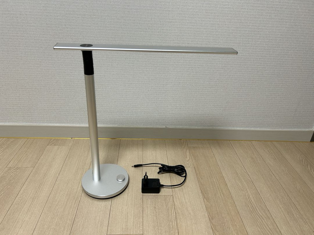 디트렌드 루미나 S1 시그니처 LED 책상스탠드 이미지