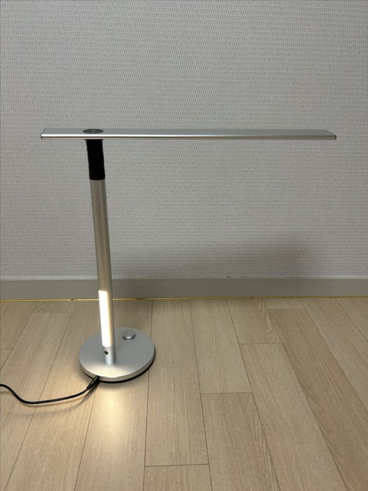 디트렌드 루미나 S1 시그니처 LED 책상스탠드 이미지