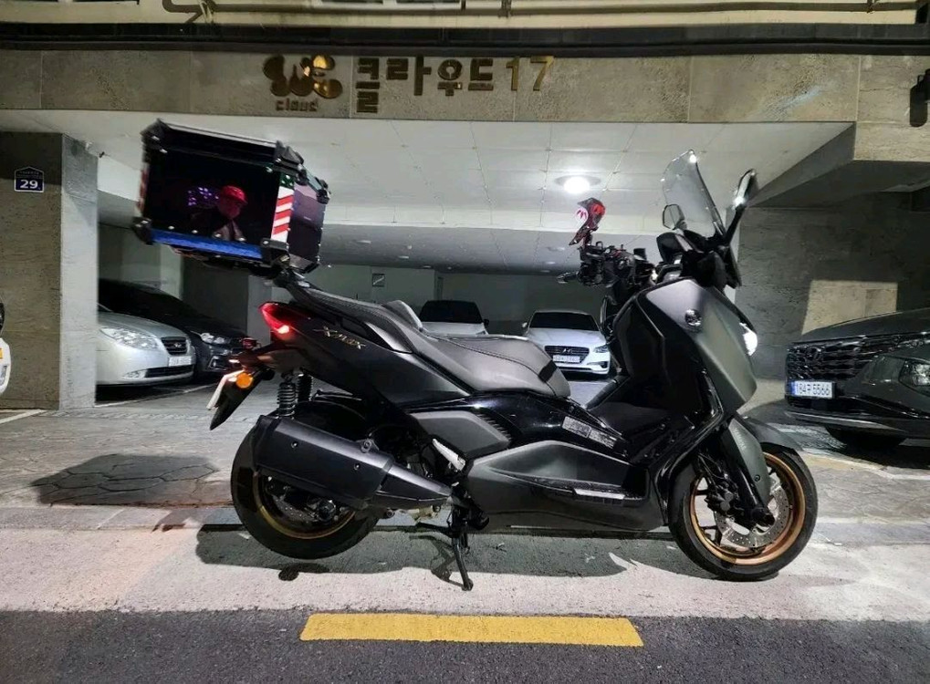 (야마하) XMAX 300 23년식 신차급 이미지