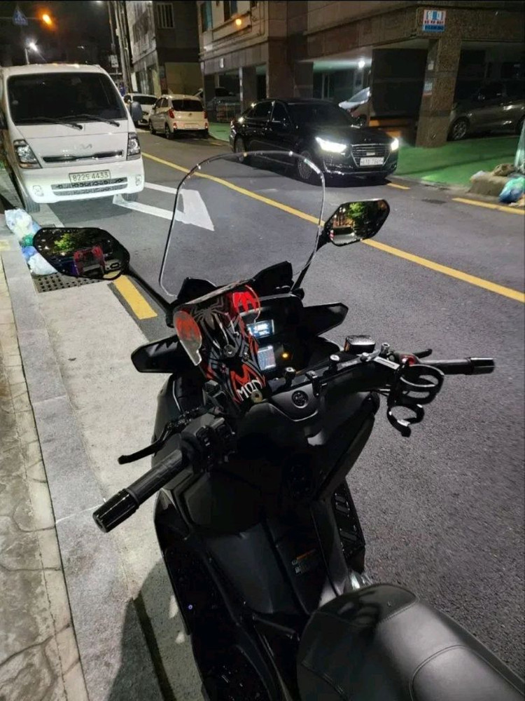 (야마하) XMAX 300 23년식 신차급 이미지