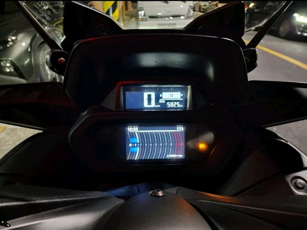 (야마하) XMAX 300 23년식 신차급 이미지