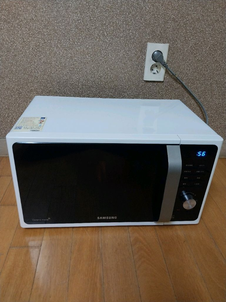 깨끗한 삼성 전자렌지 이미지