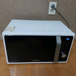 깨끗한 삼성 전자렌지 이미지