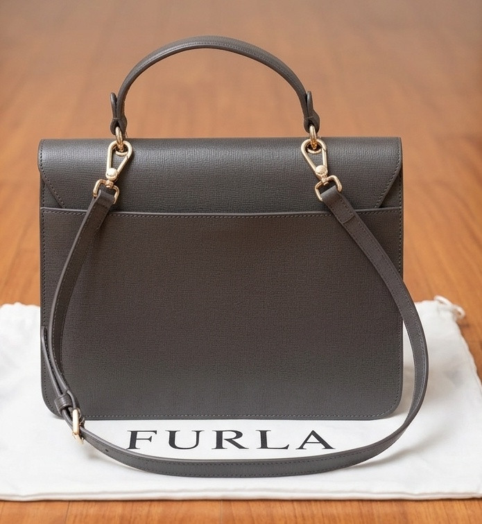 훌라 메트로폴리스 사첼백 furla 이미지