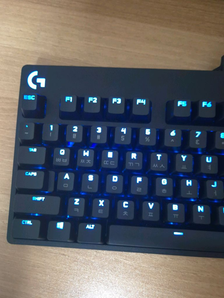 로지텍 G PRO TKL 청축 게이밍 키보드 텐키리스 이미지