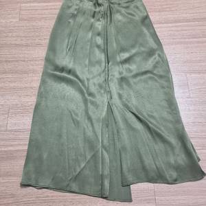 reiss 올리브색 트임 새틴 랩 미디 스커트 치마 25인치 레이스 이미지