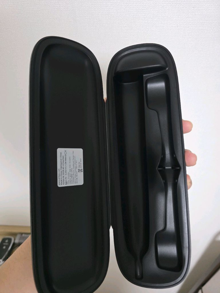 소닉케어 전동칫솔 이미지