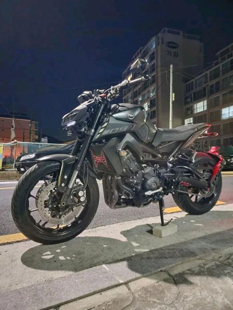 (야마하) MT09 아크라풀배기 18년식 판매 합니다 이미지