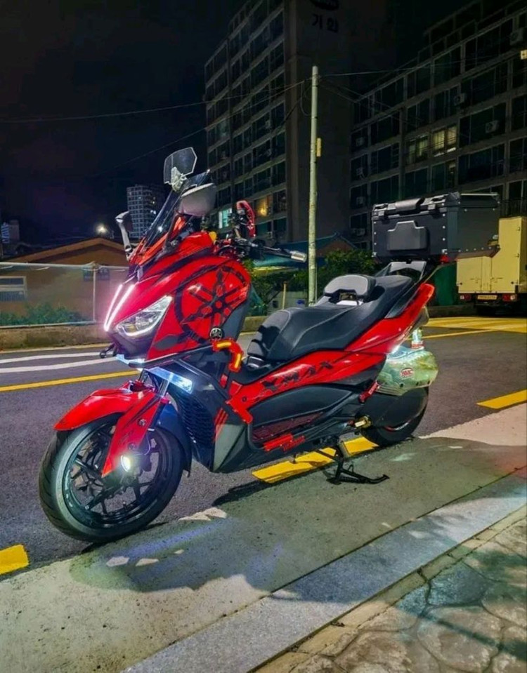 야마하 XMAX 300 풀튜닝 22년식 판매합니다 이미지