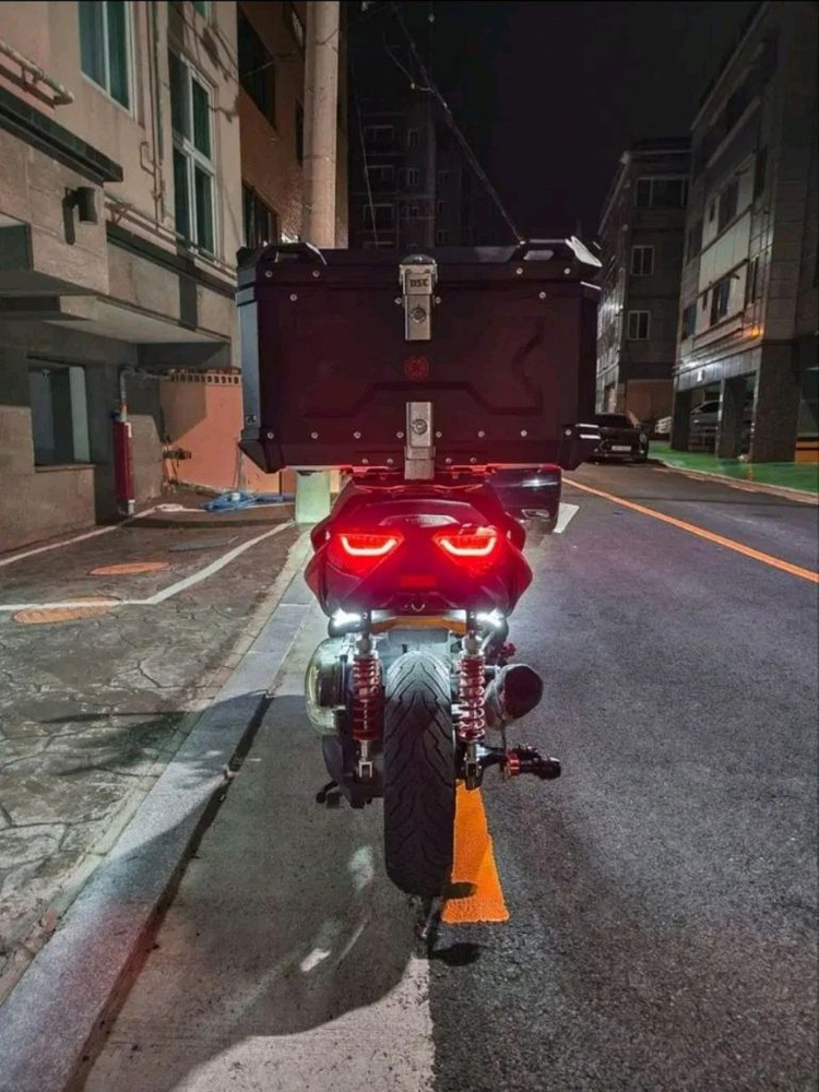 야마하 XMAX 300 풀튜닝 22년식 판매합니다 이미지