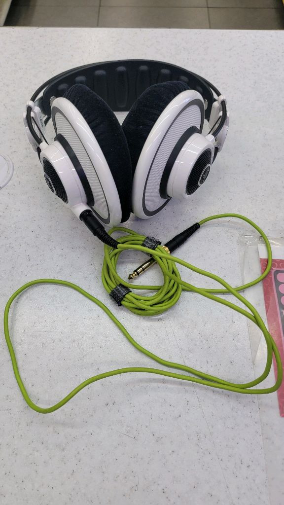AKG Q701 헤드폰 이미지