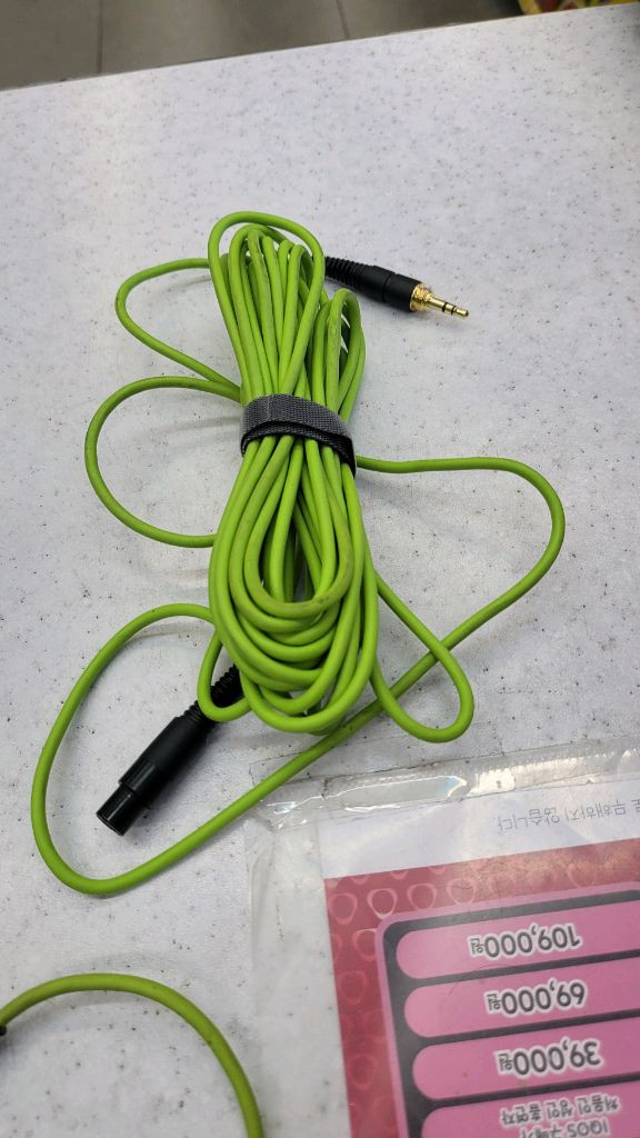 AKG Q701 헤드폰 이미지