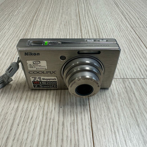 니콘 쿨픽스 COOLPIX S500 빈티지 디지털 카메라 판매합니다 이미지