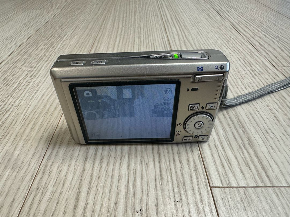 니콘 쿨픽스 COOLPIX S500 빈티지 디지털 카메라 판매합니다 이미지