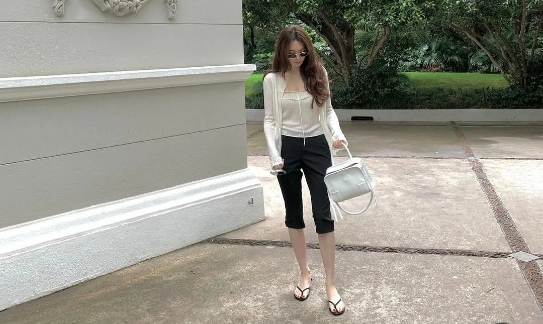 로에베 아마조나180 화이트 스몰 이미지