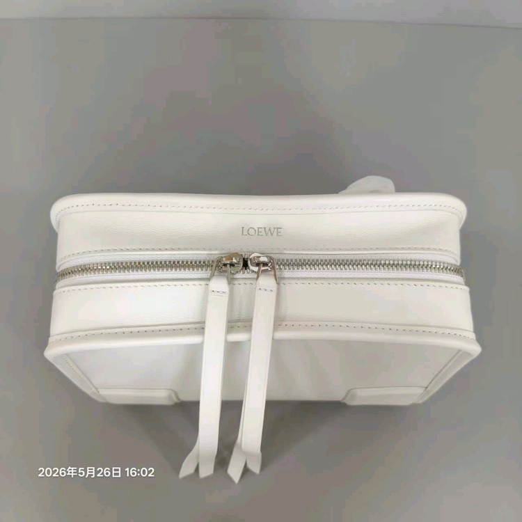 로에베 아마조나180 화이트 스몰 이미지