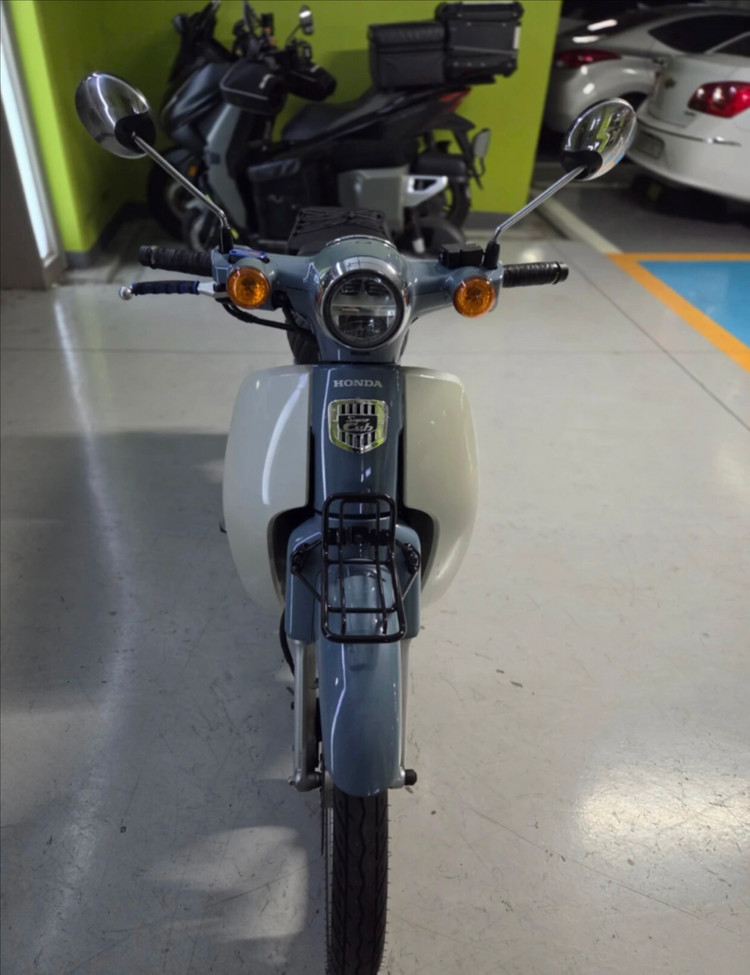 혼다 슈퍼커브110 25년식 500km 판매합니다 이미지