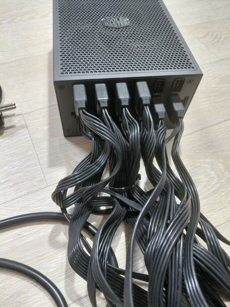 쿨러마스터 MASTERWATT 1500W 파워 /상태좋음 이미지