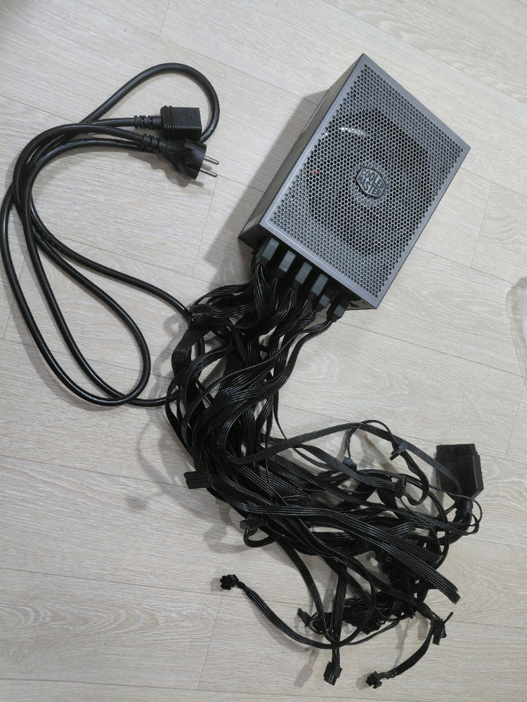 쿨러마스터 MASTERWATT 1500W 파워 /상태좋음 이미지