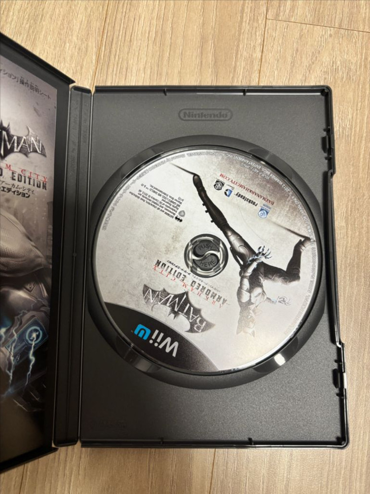 닌텐도 Wii U 배트맨 아캄시티 아머드 에디션 판매합니다. 이미지