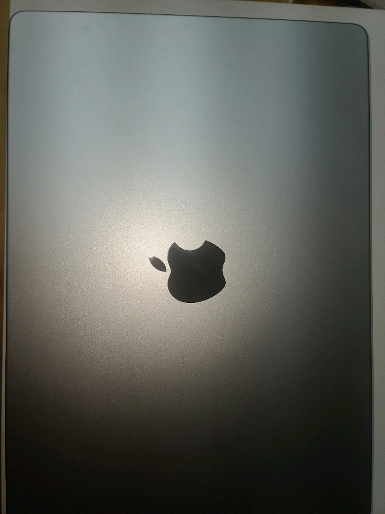 맥북 pro 프로 m5 14인치 16gb 512gb 영어자판 영문 팝니다 이미지