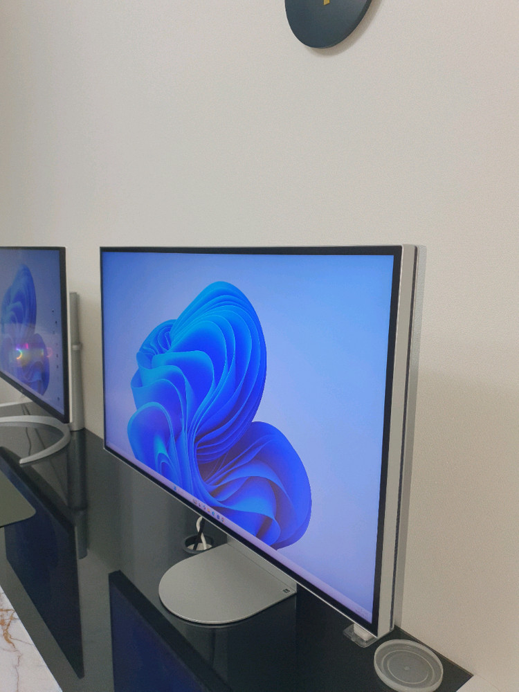 lg32인치 6k 모니터 모델명 32u990as 이미지
