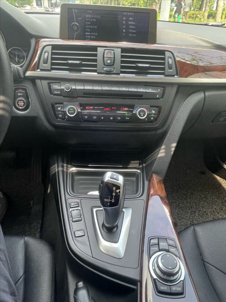 bmw 320d 흰색 대전 개인판매 이미지