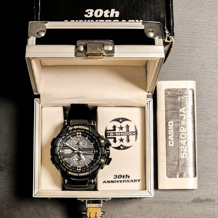 지샥 스카이콕핏 30주년흑금 GW-A1030A-1A 팝니다 이미지