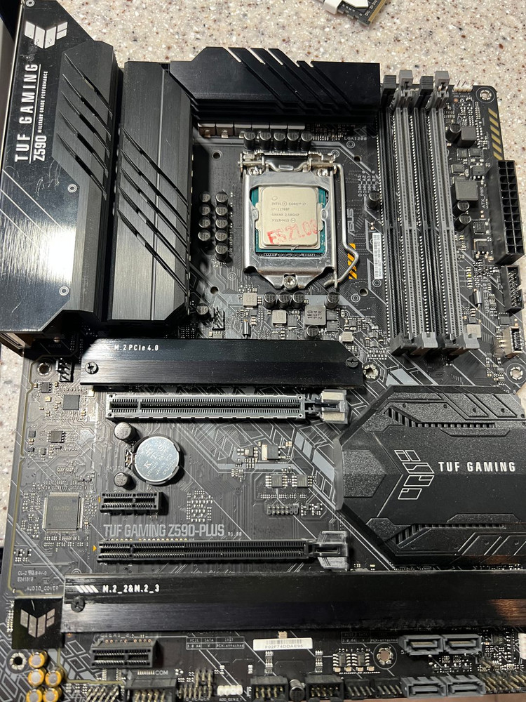 TUF GAMING Z590-PLUS + i7-11700F 세트로 팝니다. 이미지