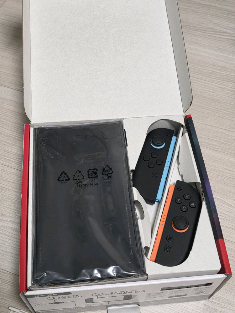 닌텐도 스위치2+포코피아+친모아+케이스 (네고x) 이미지