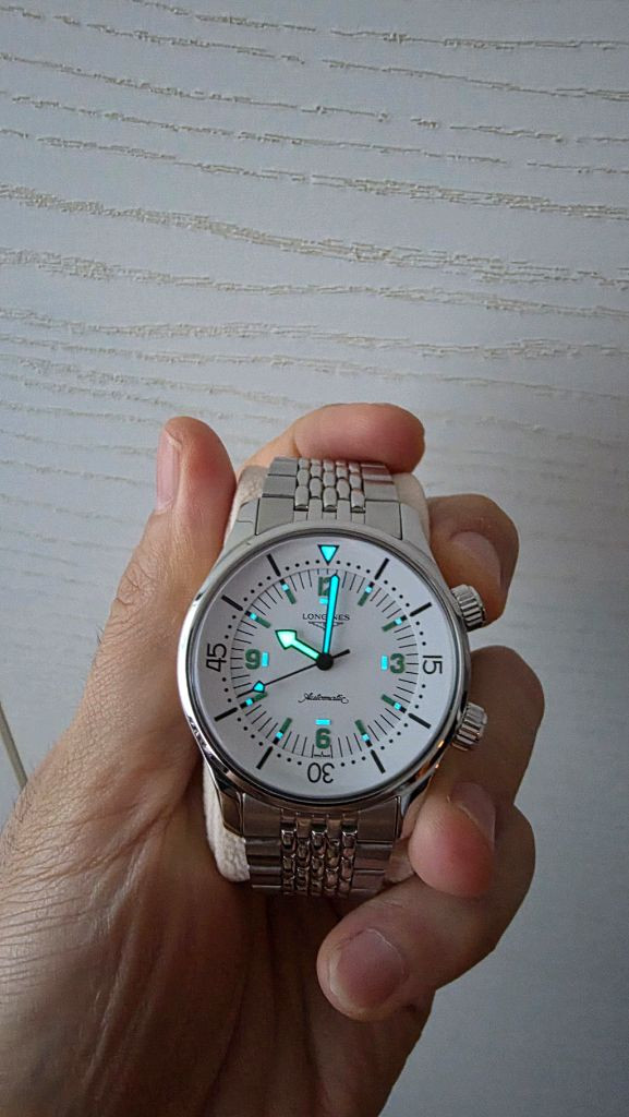 론진 레전드다이버 39mm 흰판(부산 직거래, 급매 X, 교환X) 이미지