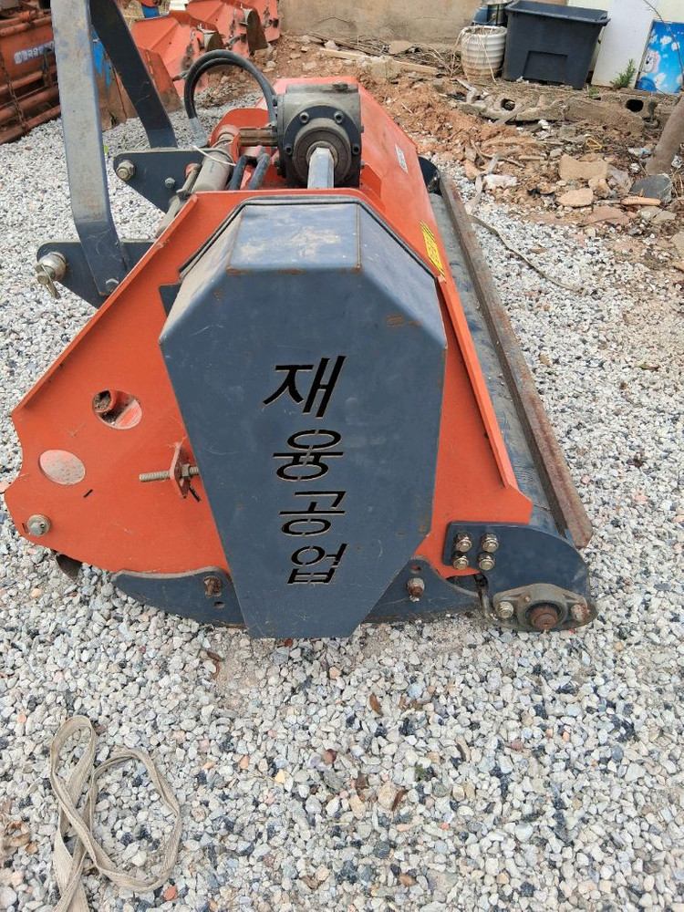 재융공업 SJ-1800R 파쇄기 트랙터 부착형 제초기 이미지