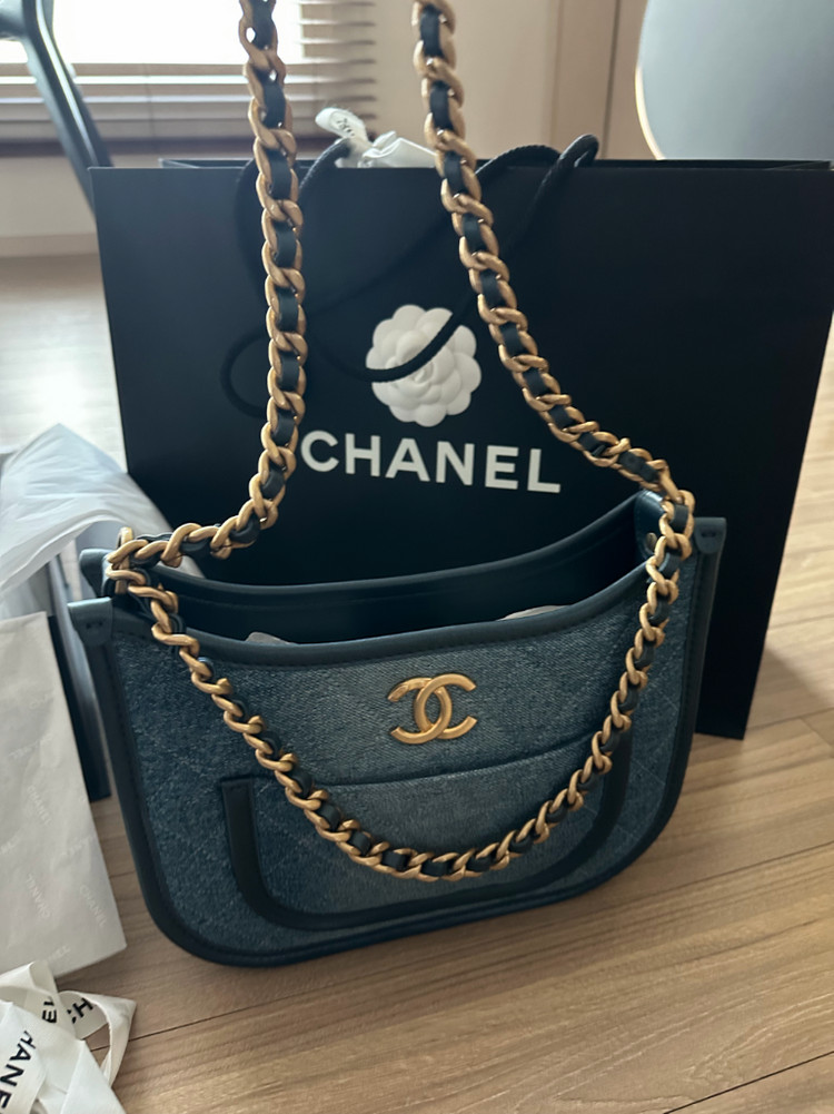 샤넬 시즌 데님호보백530만착불(새상품컨디션)CHANEL 이미지