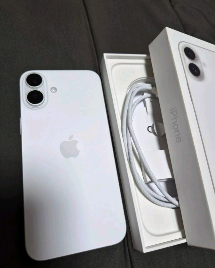 아이폰16+ 128GB 화이트 판매 이미지