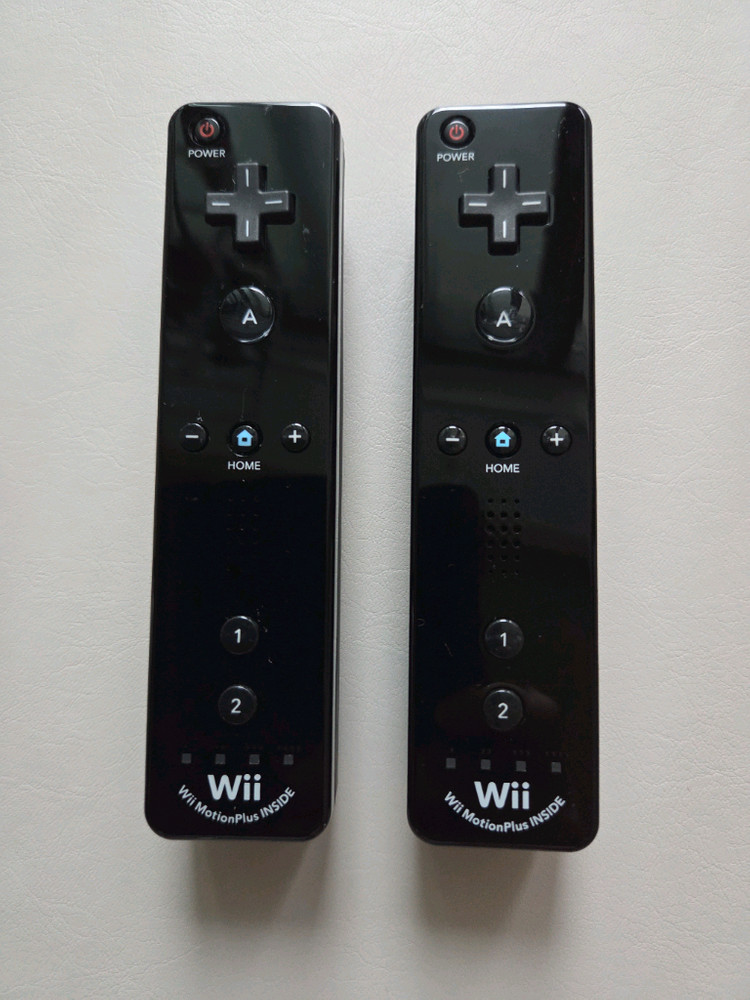 닌텐도 wii 모션플러스 리모컨 2개 이미지