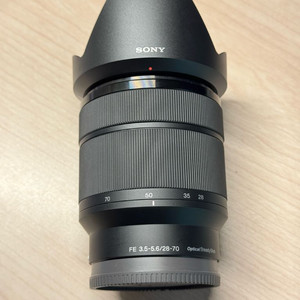 FE 28-70mm F3.5-5.6 줌렌즈 이미지