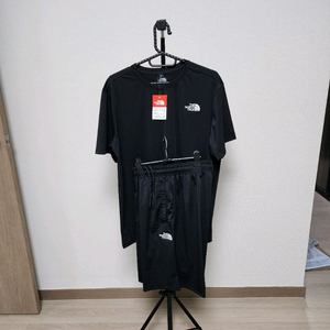 노스페이스 자수로고 냉감반팔티+반바지세트L 100블랙 이미지