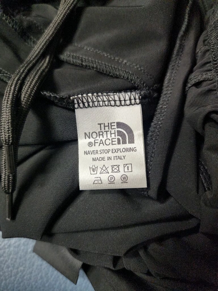 노스페이스 자수로고 냉감반팔티+반바지세트L 100블랙 이미지