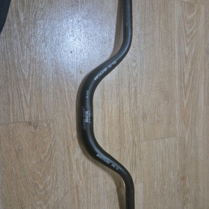 31.8 640mm 자전거 라이저바 팝니다 이미지