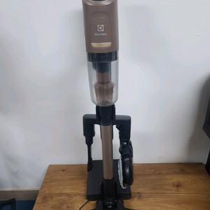 일렉트로룩스무선청소기 얼티밋홈 EFP91822(A급,삼성배터리교체>49분연속작동,전체Cleaning완) 이미지