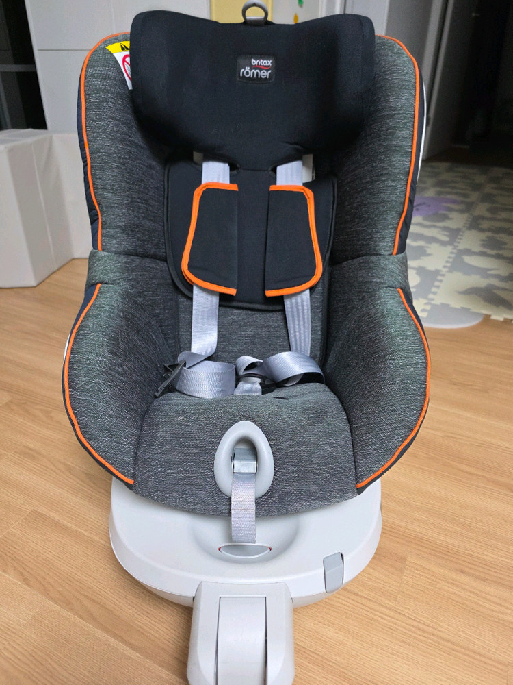 브라이텍스 isofix 아이소픽스 카시트 이미지