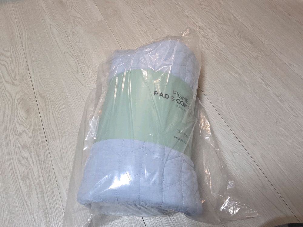 모던하우스 피그먼트 패드 겸 이불 판매합니다 이미지