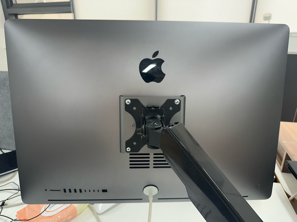 아이맥 프로 iMac Pro 2017 8코어 128gb 1tb 이미지